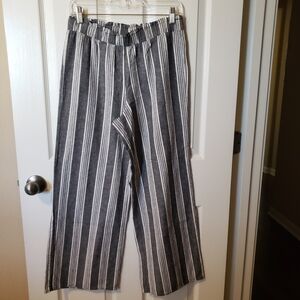 Olive And Oak Long Stripe Pants Size Medium. Wide-Leg  - Dark Gray & White
